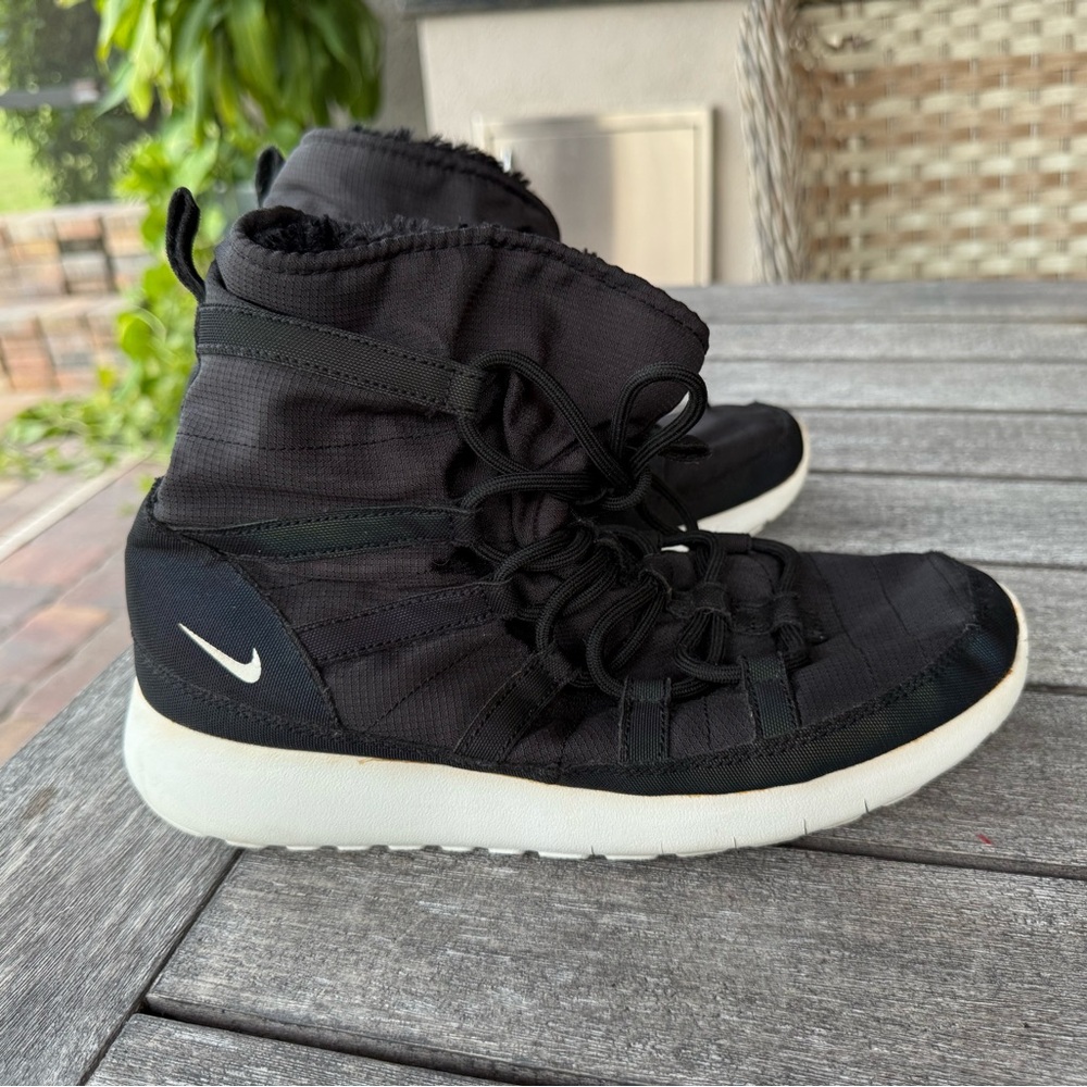 Nike Rose One Hi Shoes